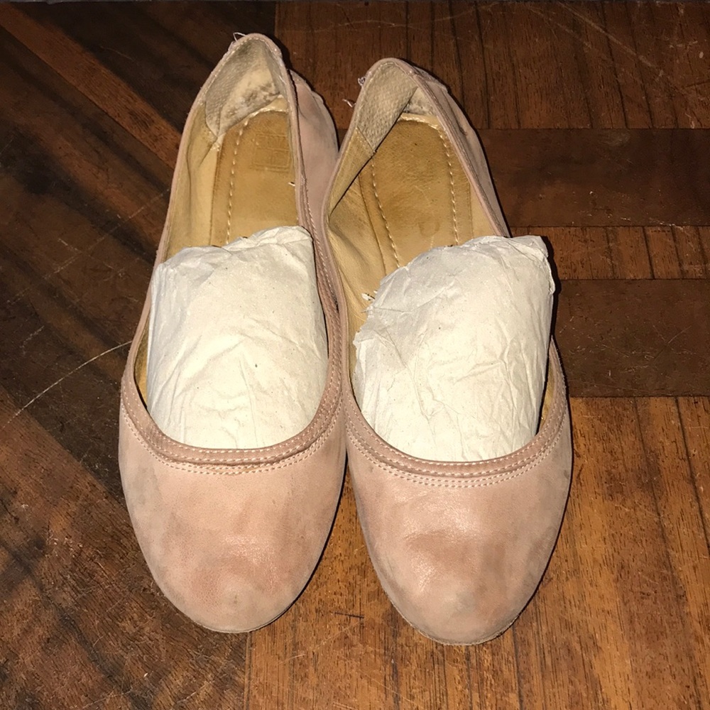 Frye leather flats. Sz 10